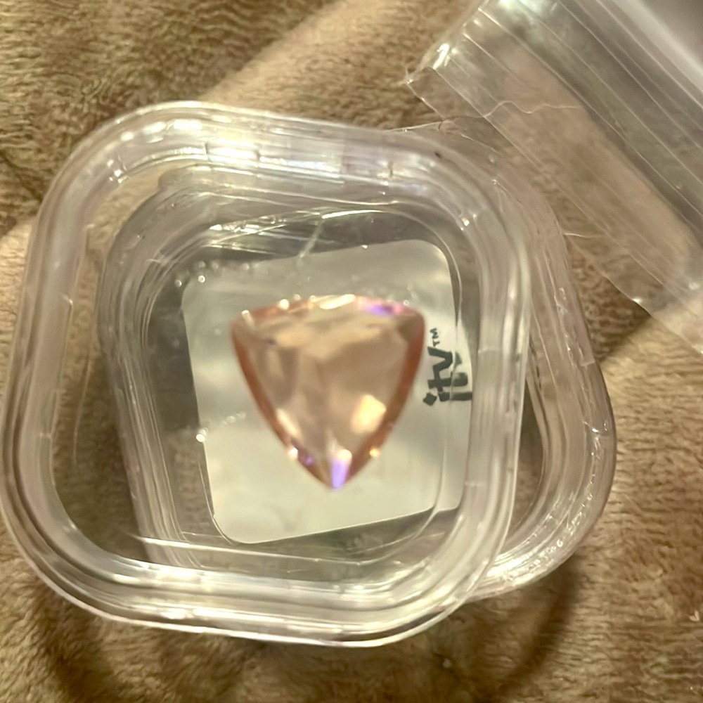 Triangular 2ctw Approx. Stone Morgonite Loose Gem… - image 3